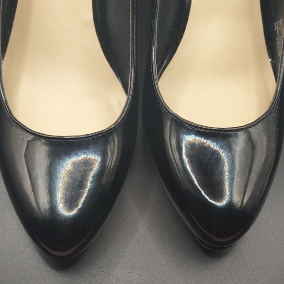 Alfani Classic Black Heels - Picture 4 of 16